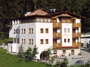Hotel Laerchenhain Curon Venosta